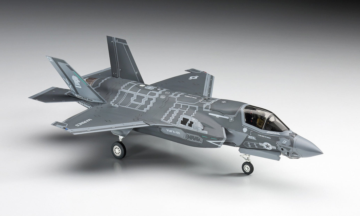 Hasegawa HAE46 F-35 Lightning II B Version US Marine Model Kit, 1:72 Scale